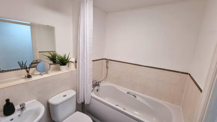 No 62 Fivedom - Charming & Cosy Apartment Southampton Exterior photo